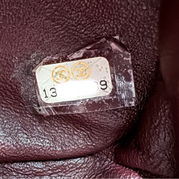 Chanel Black 2.55 Reissue 227 Double Flap Bag - Picture 15 of 15